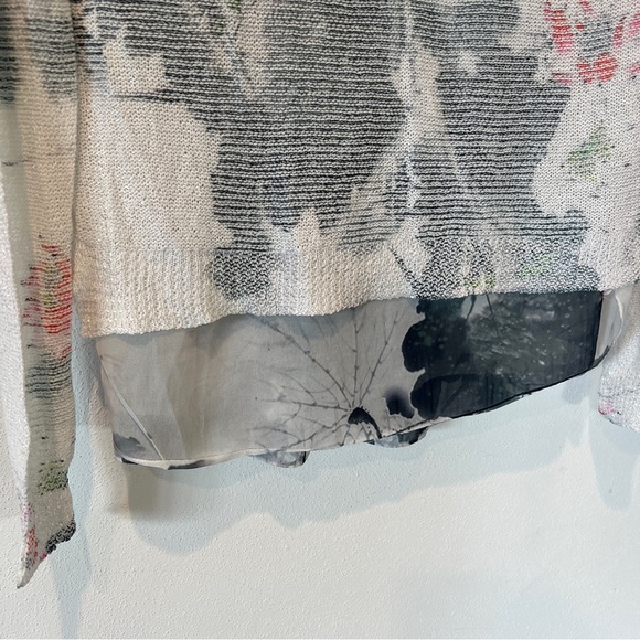 Sioni Lightweight Open Knit Watercolor Floral Layered Long Sleeve Sweater - Picture 4 of 9